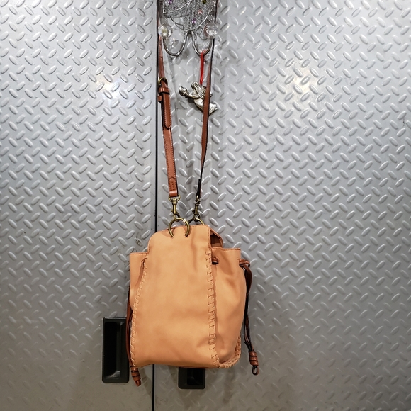 NWT UNIVERSAL THREAD Drawstring Closure Crossbody Bag (cognac) - Picture 4 of 5